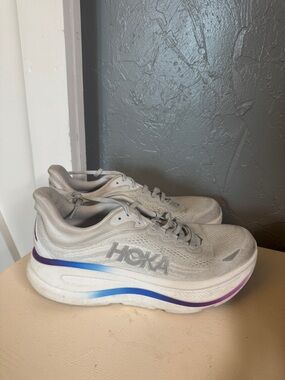 HOKA White Bondi 9 - women’s 11